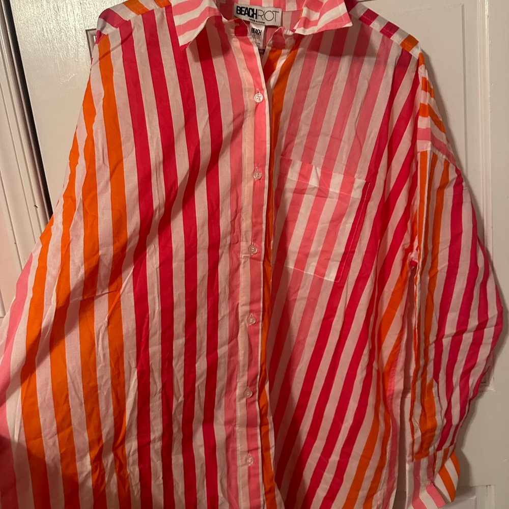Pretty colored button up - Picture 3 of 4